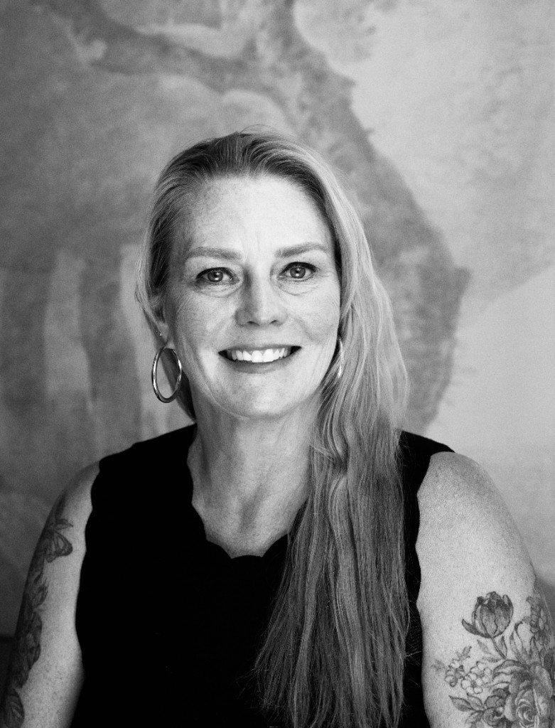 Portrait of Robyn Laguette